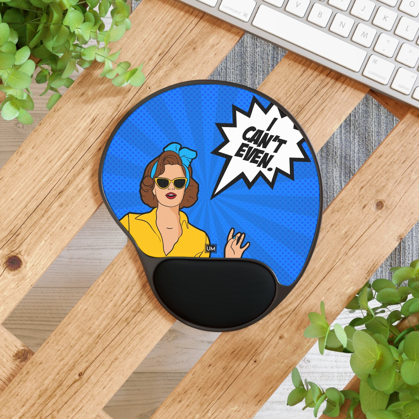 Pop Girl Mouse Pad With Wrist Rest