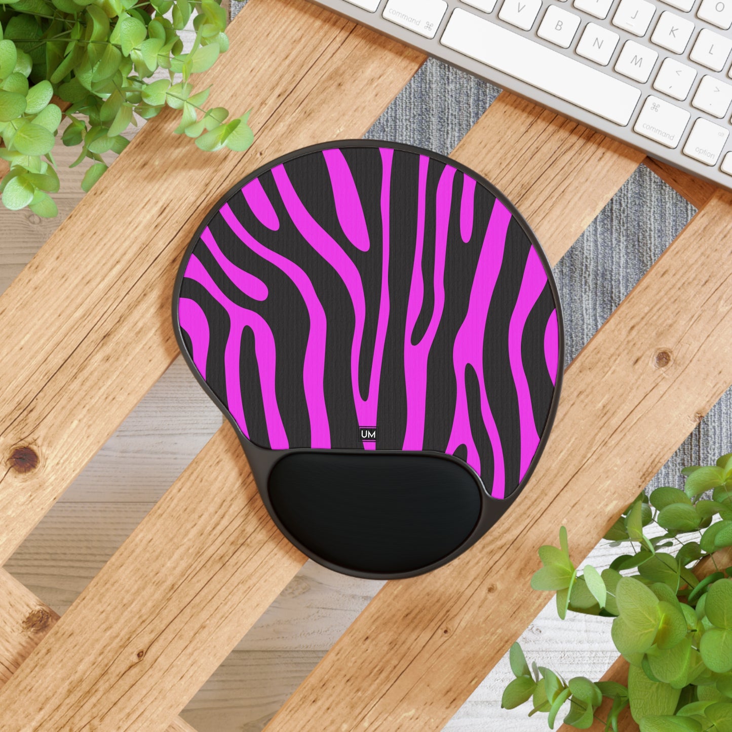 Wild Feline Mouse Pad With Wrist Rest