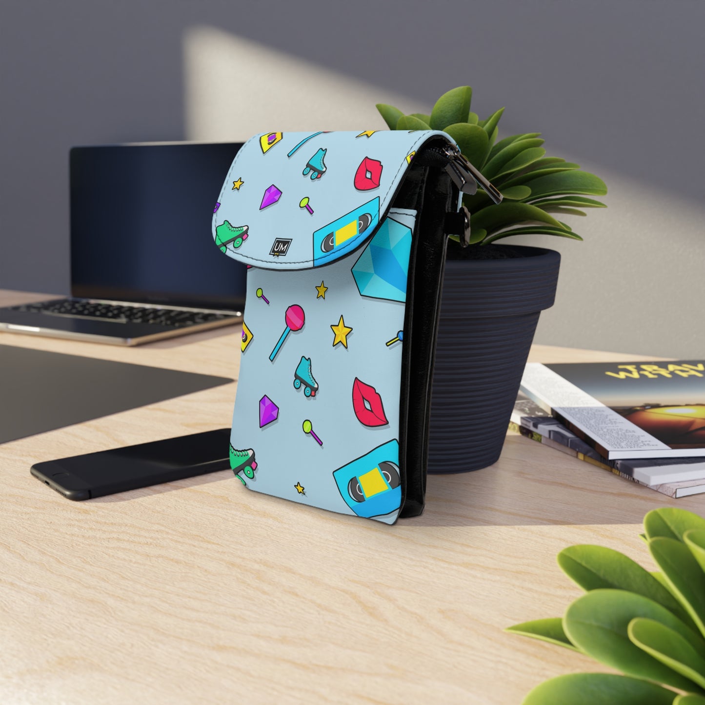 Abstract Small Cell Phone Wallet